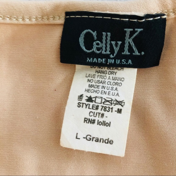 3/$20 Celly K gold sequin sleeveless blouse - Picture 4 of 6